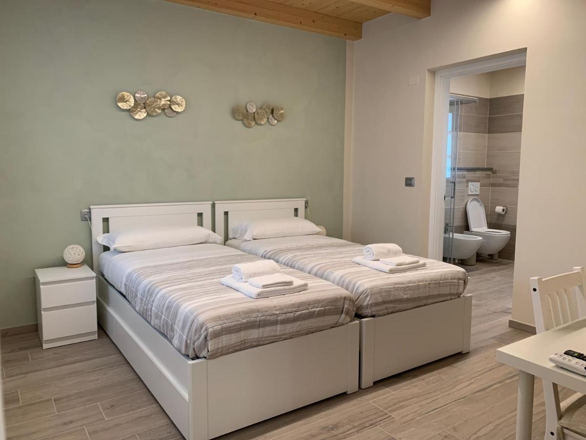B&B La Luce Verde Салуцо Екстериор снимка