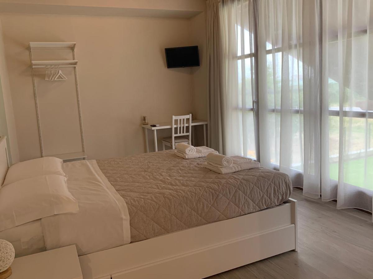 B&B La Luce Verde Салуцо Екстериор снимка