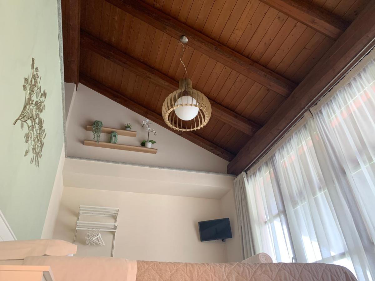 B&B La Luce Verde Салуцо Екстериор снимка