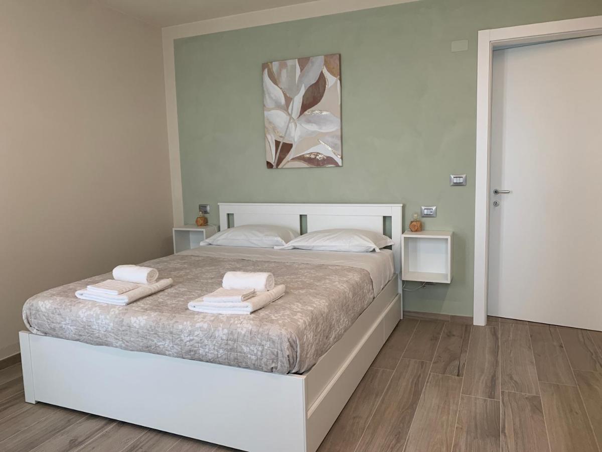B&B La Luce Verde Салуцо Екстериор снимка