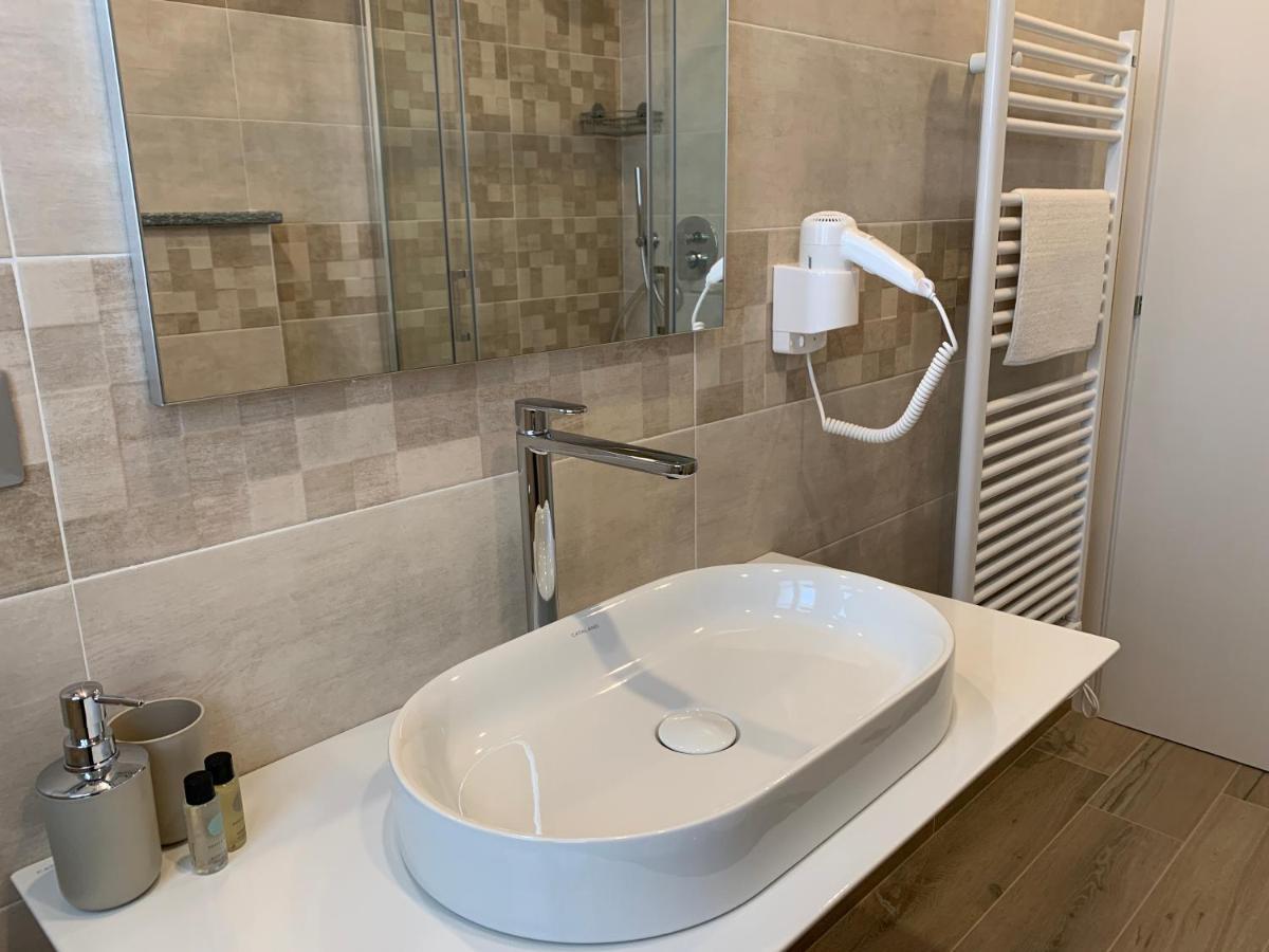 B&B La Luce Verde Салуцо Екстериор снимка